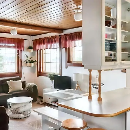 بيت للعطل Pieni Kiiruna By Interhome